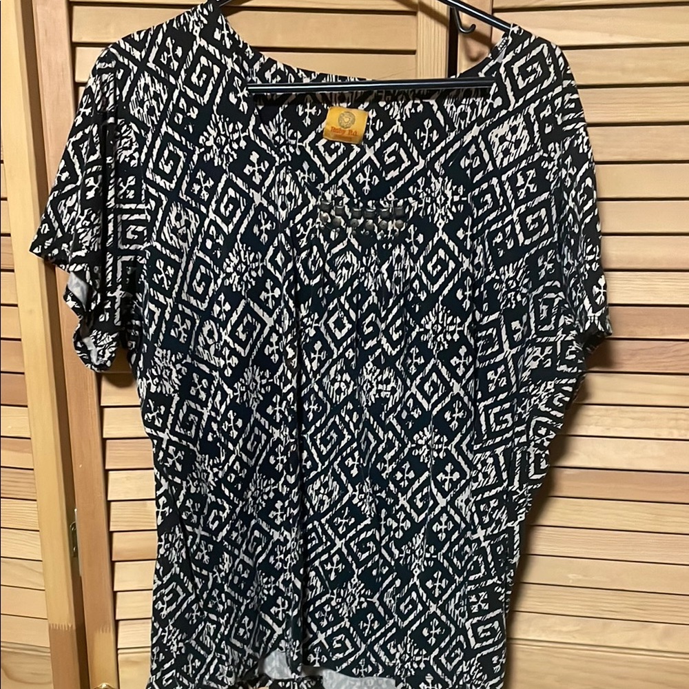 Ruby Rd Black and Tan Graphic Polo Blouse